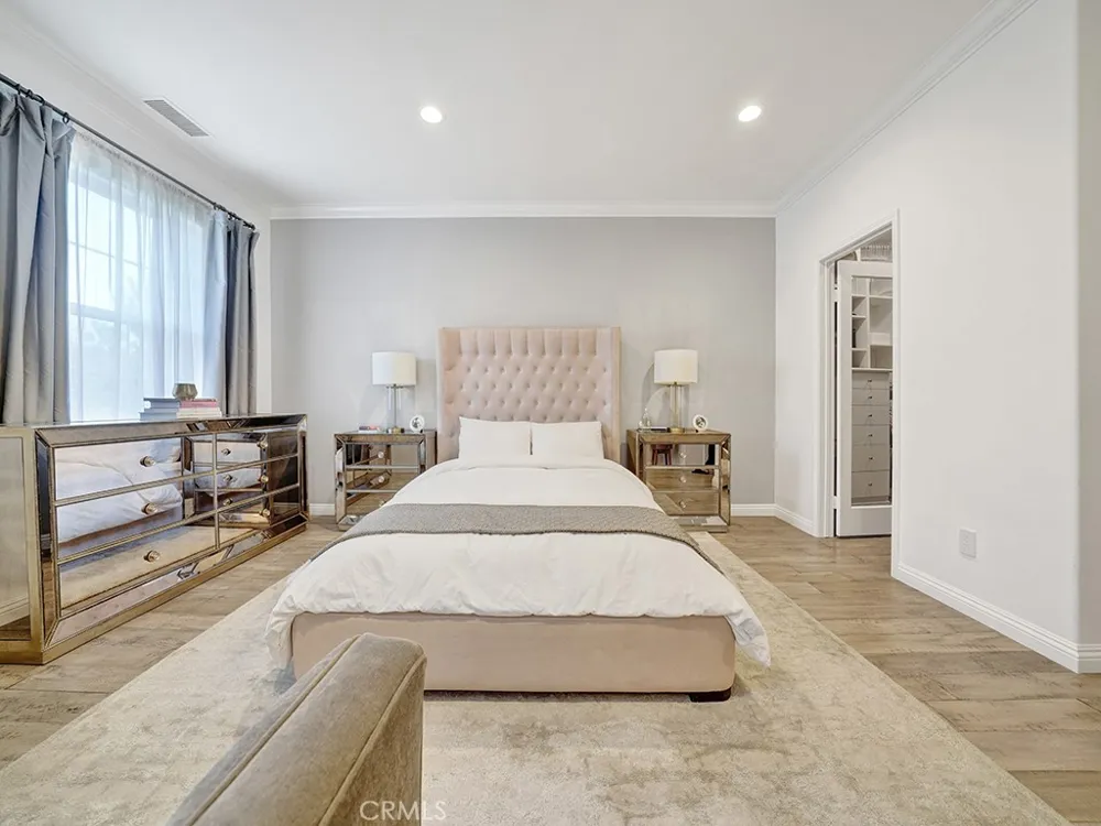 3352 Via Parma Costa Mesa, CA 92626