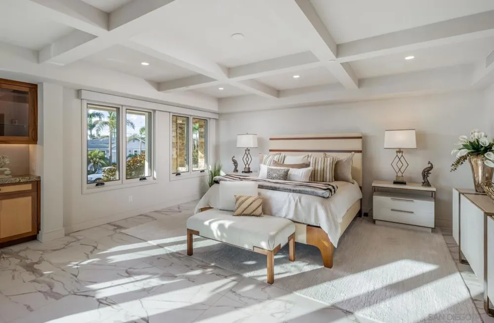 187 Cherry Ave Carlsbad, CA 92008