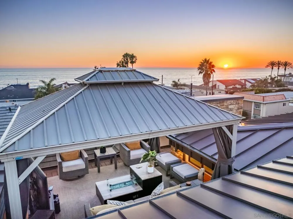 187 Cherry Ave Carlsbad, CA 92008