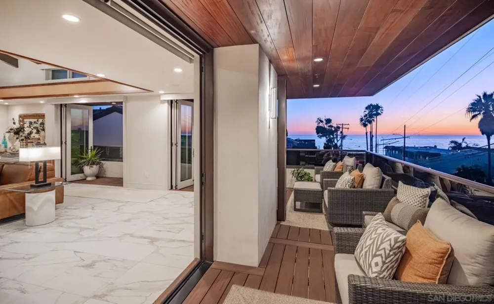 187 Cherry Ave Carlsbad, CA 92008