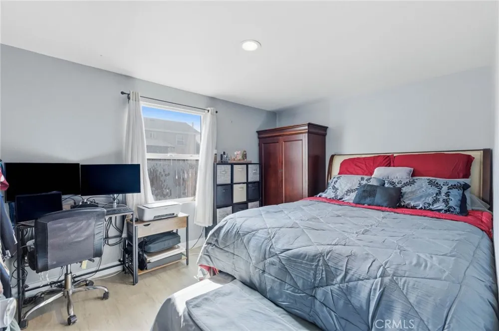 1252 D Corona, CA 92882