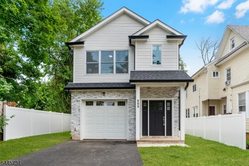 409 John St Plainfield City, NJ 07060
