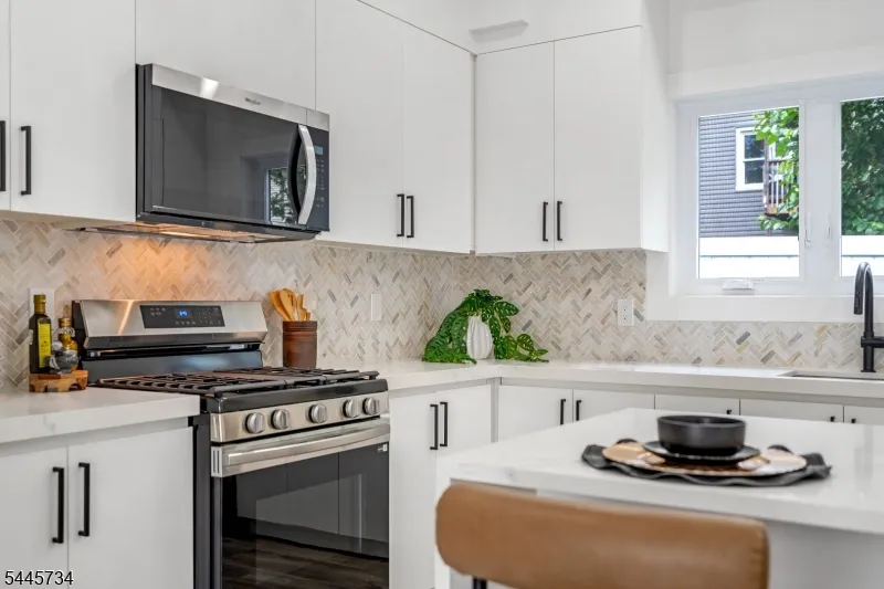 409 John St Plainfield City, NJ 07060