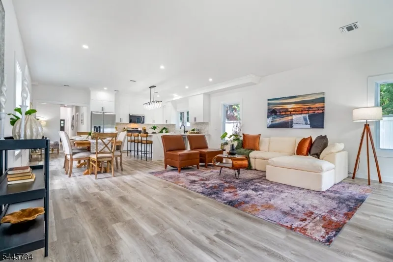 409 John St Plainfield City, NJ 07060