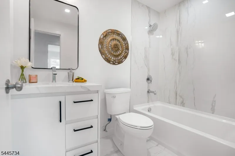409 John St Plainfield City, NJ 07060