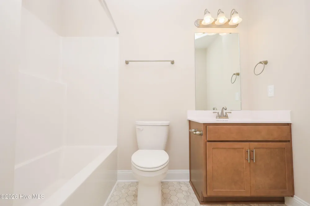 124 Loren Road Hubert, NC 28539