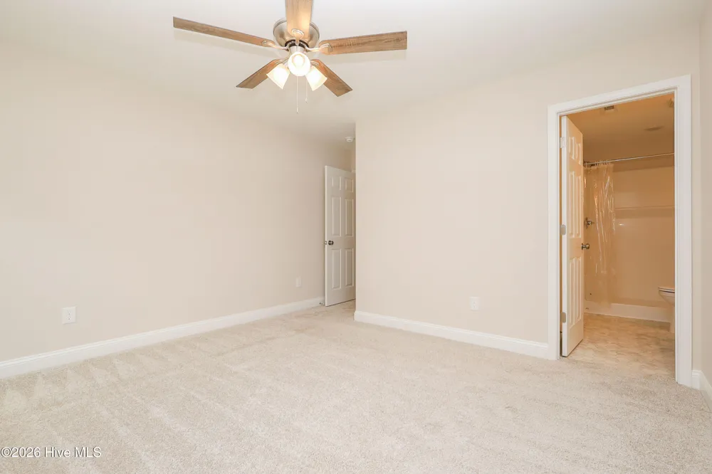 124 Loren Road Hubert, NC 28539