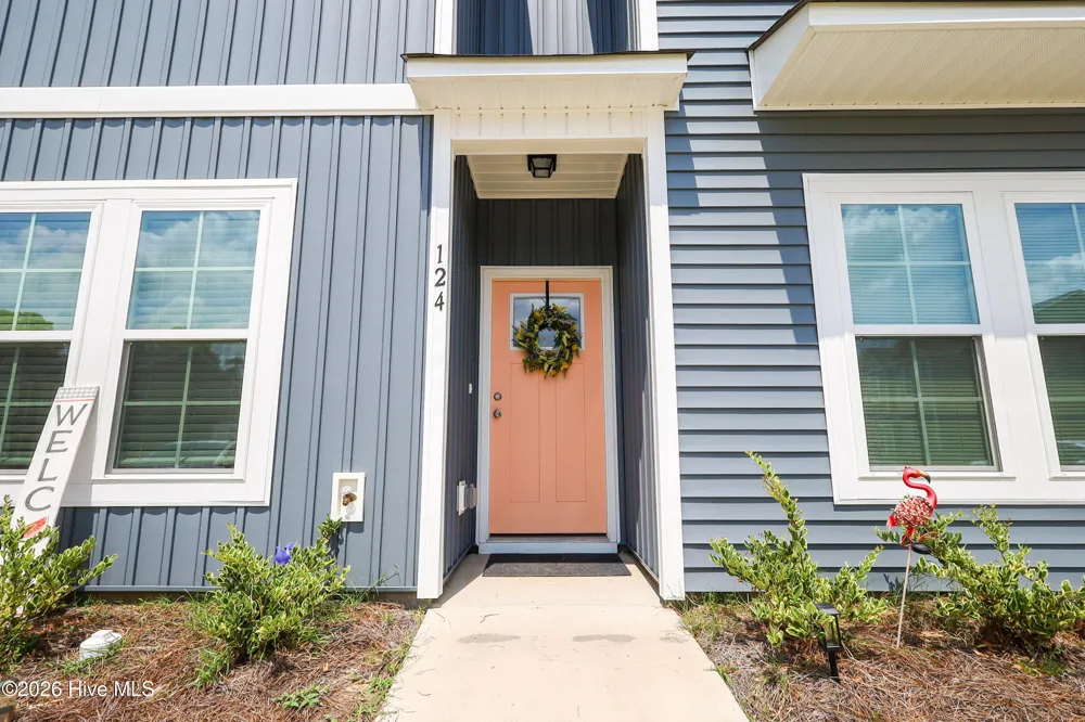 124 Loren Road Hubert, NC 28539