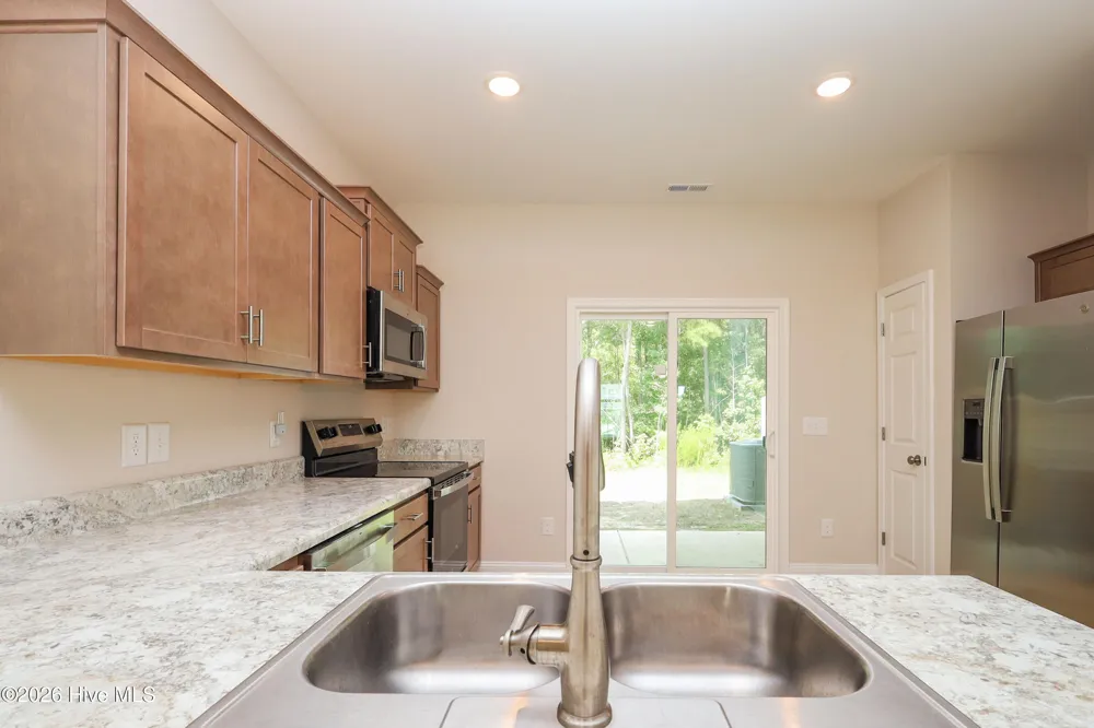 124 Loren Road Hubert, NC 28539