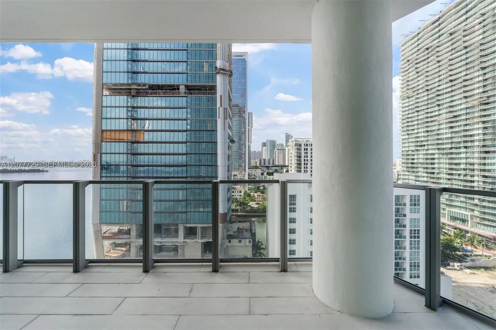 2900 NE 7th Ave #1409 Miami, FL 33137