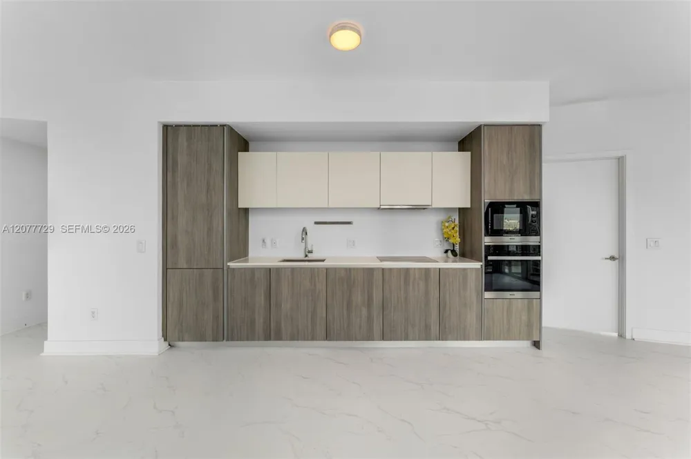 2900 NE 7th Ave #1409 Miami, FL 33137