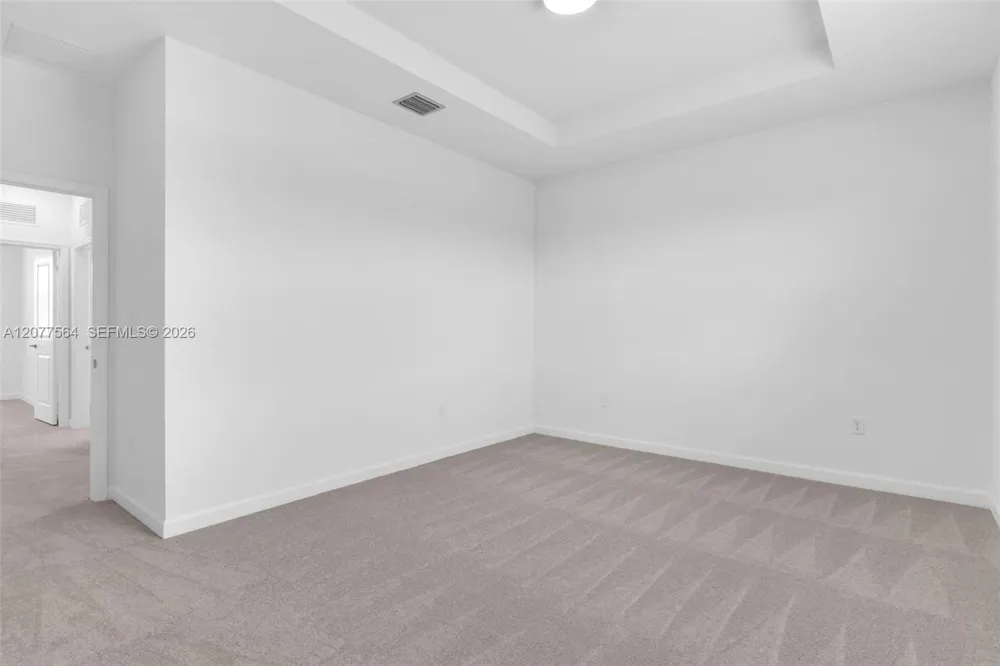 2660 SE 28th St Homestead, FL 33035