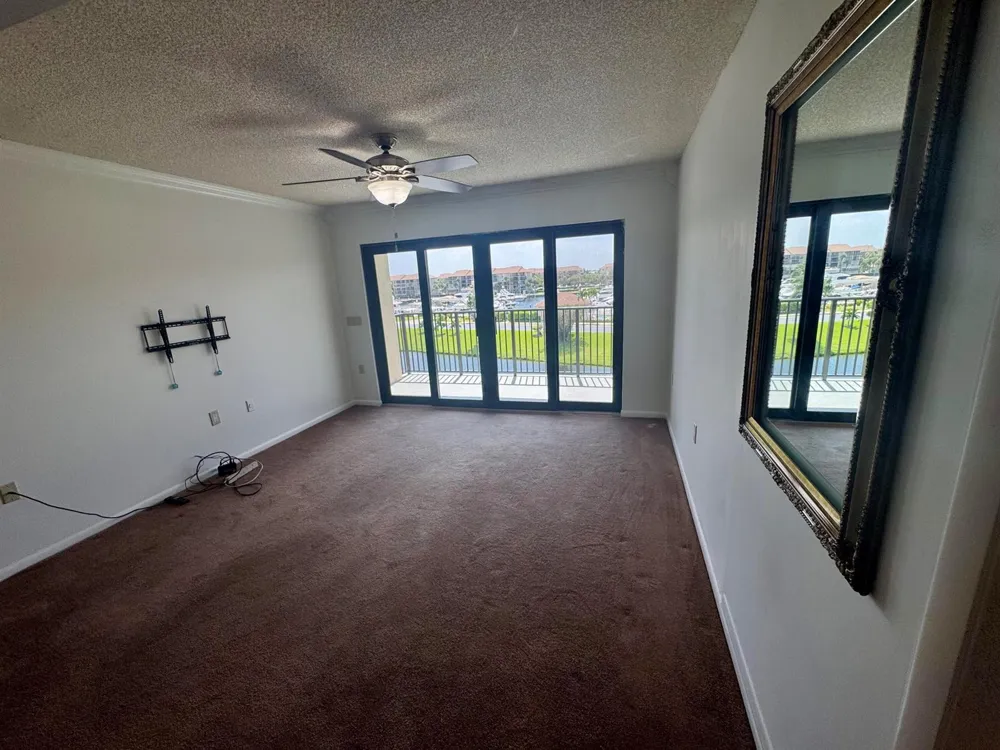 601 SEAFARER CIRCLE #405 Jupiter, FL 33477