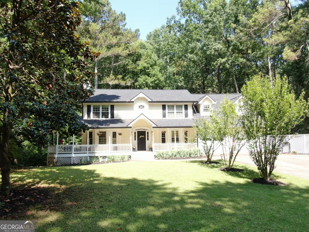 3155 Laura LN Douglasville, GA 30135