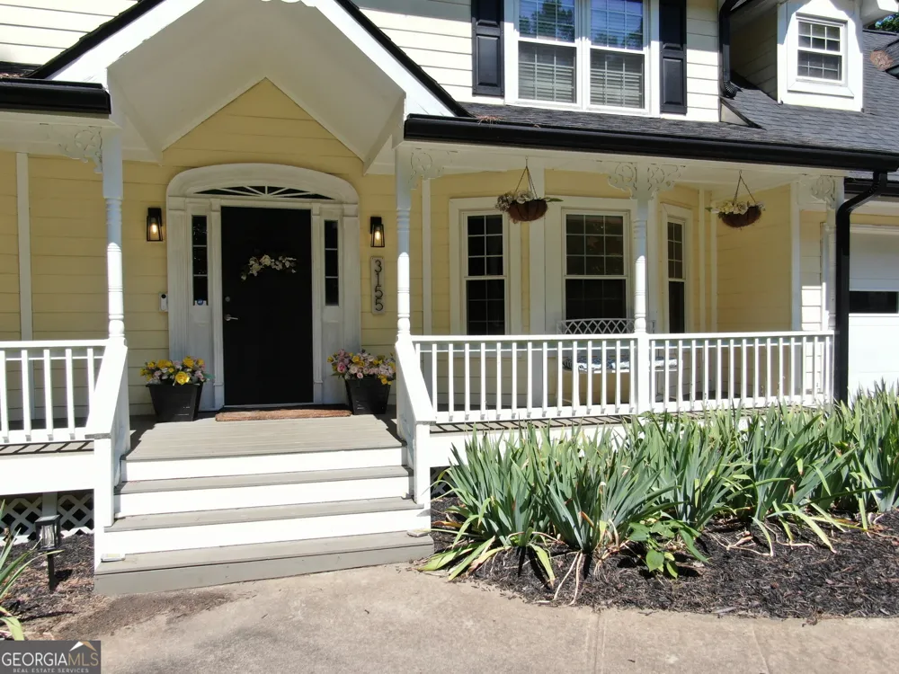 3155 Laura LN Douglasville, GA 30135