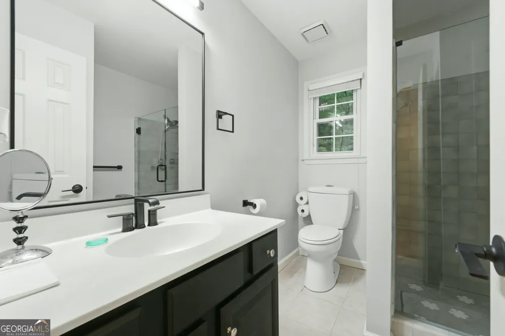 3155 Laura LN Douglasville, GA 30135