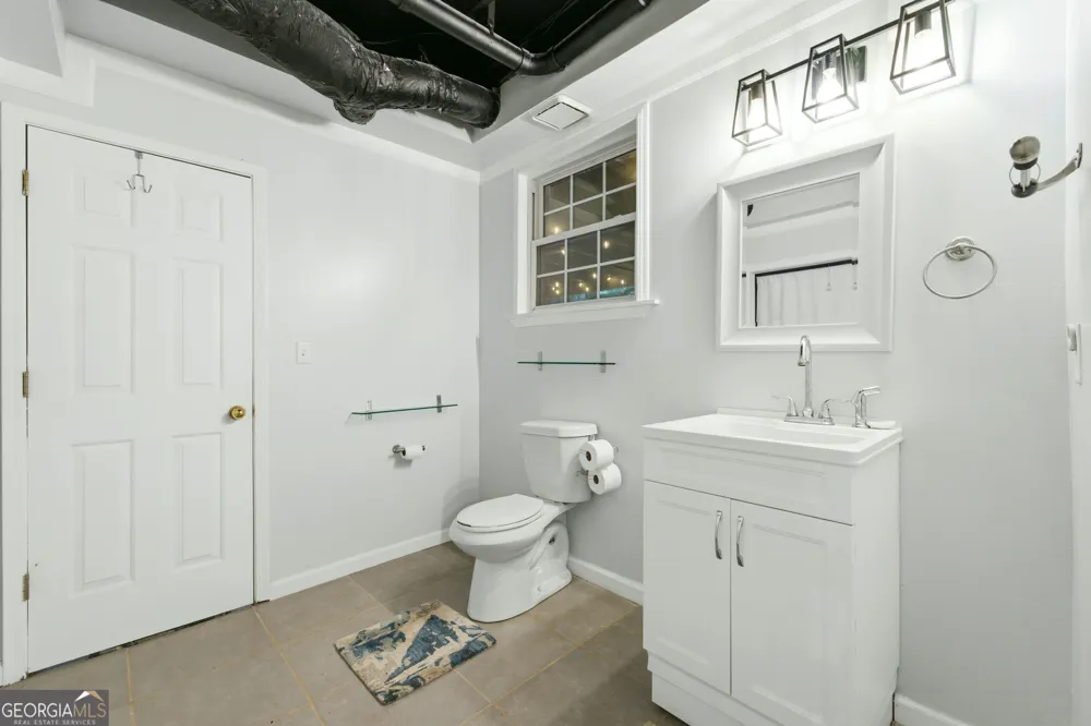 3155 Laura LN Douglasville, GA 30135