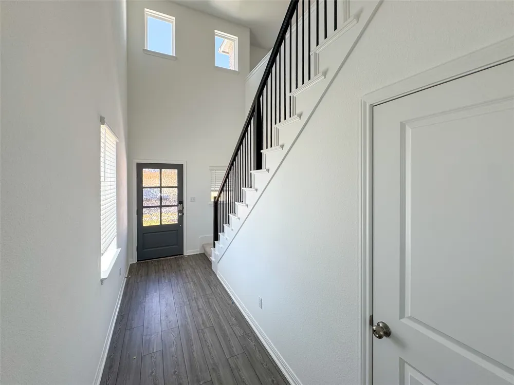 119 Jake Pine Drive Buda, TX 78610