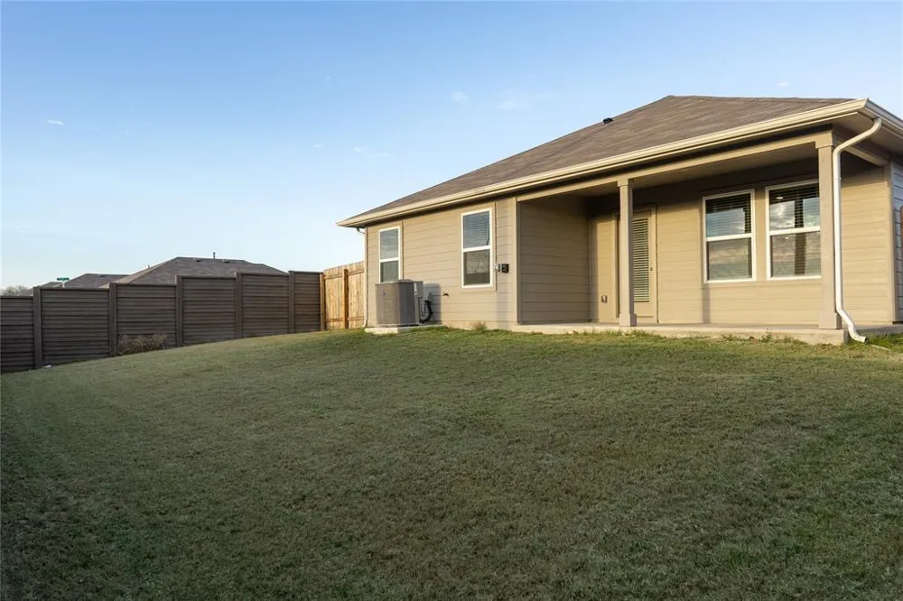 315 Belmont Place Lockhart, TX 78644