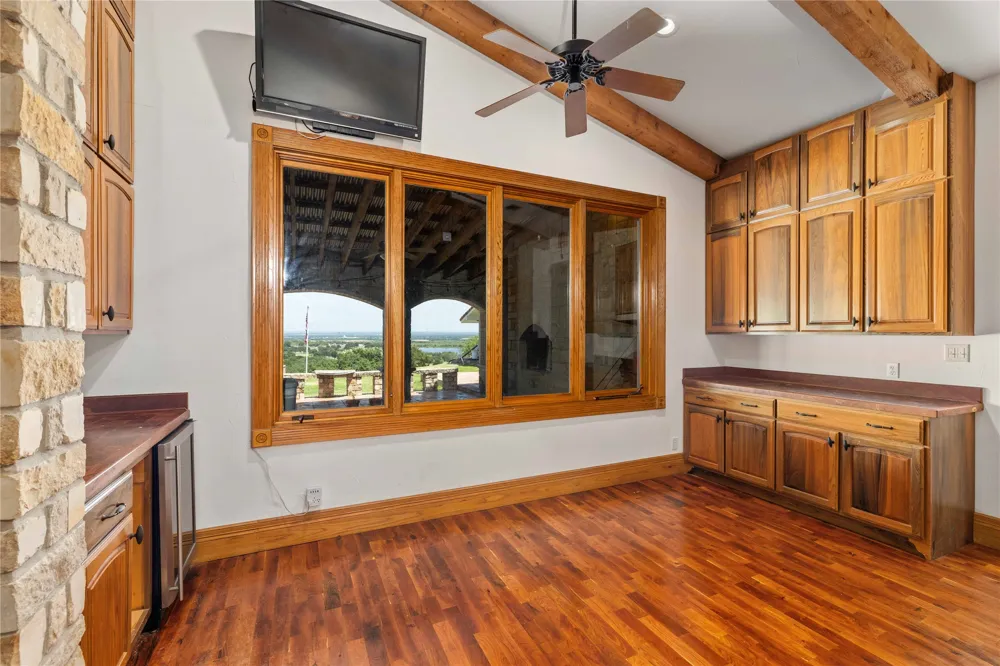 51 Oak Hill Circle Brownwood, TX 76801