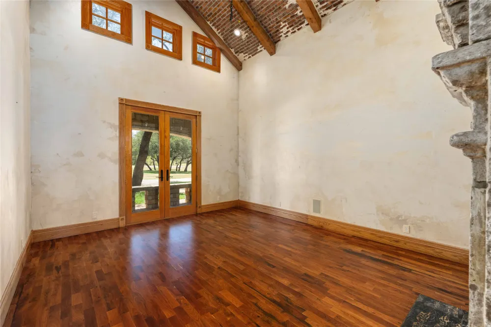 51 Oak Hill Circle Brownwood, TX 76801