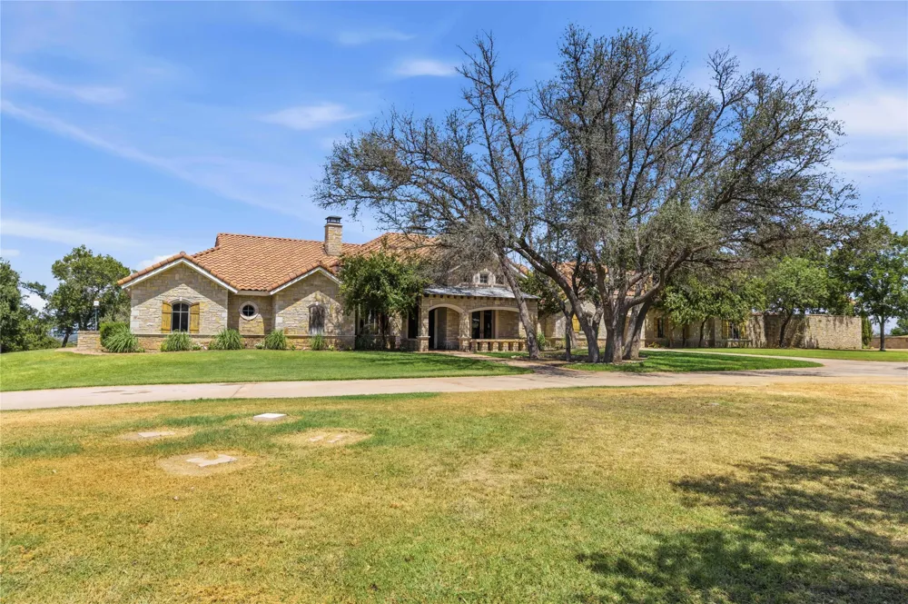 51 Oak Hill Circle Brownwood, TX 76801