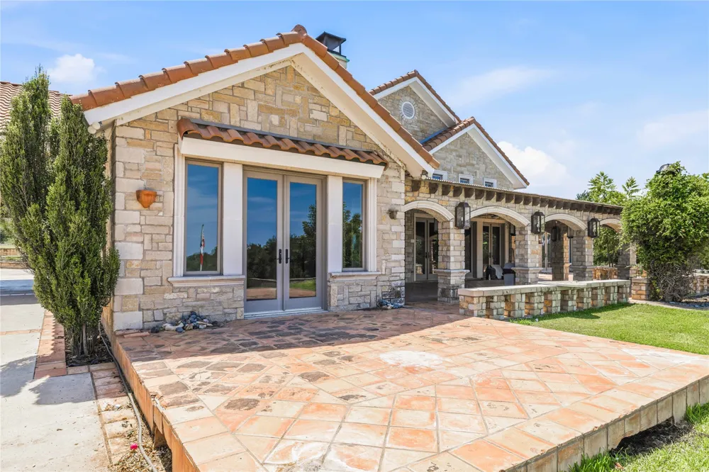 51 Oak Hill Circle Brownwood, TX 76801