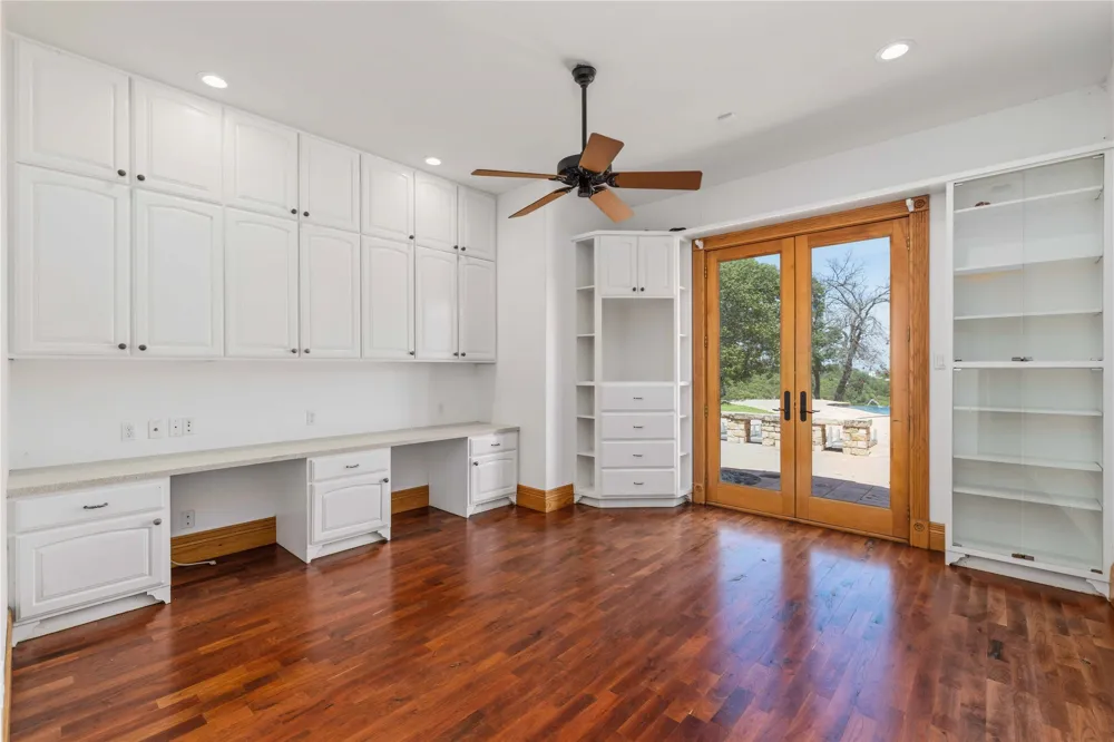 51 Oak Hill Circle Brownwood, TX 76801