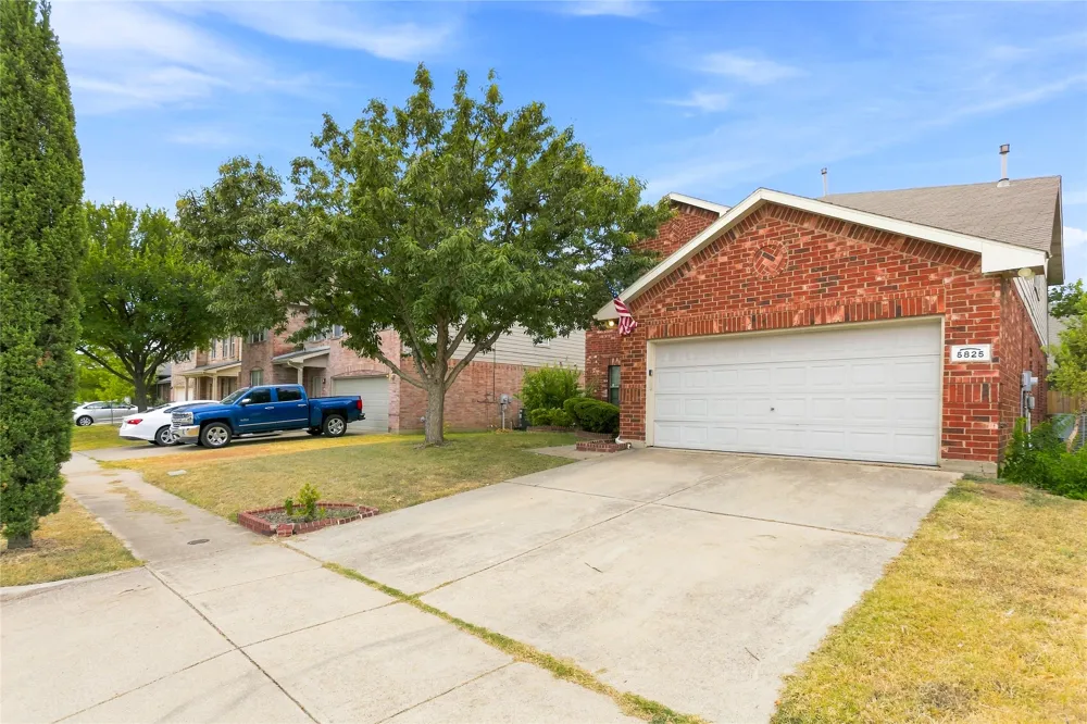 5825 Show Master Lane Fort Worth, TX 76179