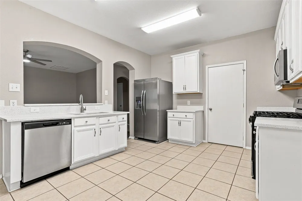 5825 Show Master Lane Fort Worth, TX 76179