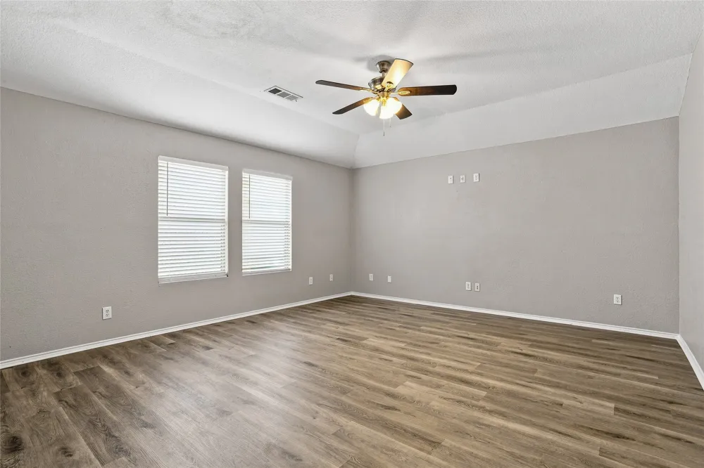 5825 Show Master Lane Fort Worth, TX 76179