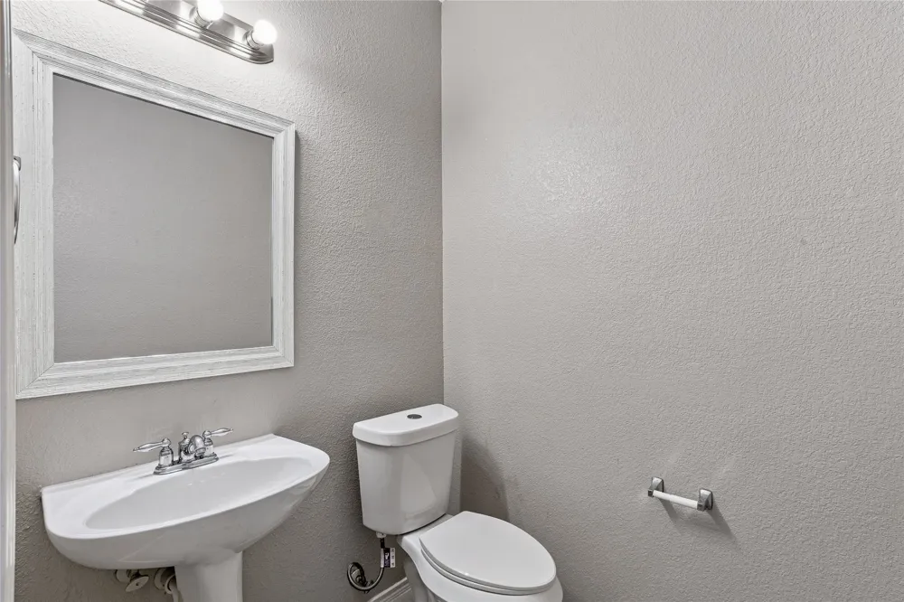 5825 Show Master Lane Fort Worth, TX 76179