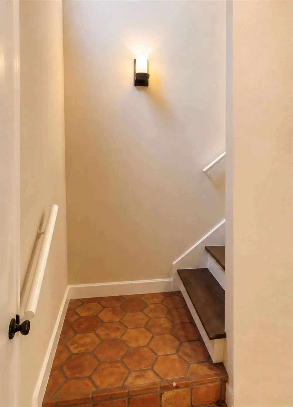 223 Asbury Street Houston, TX 77007