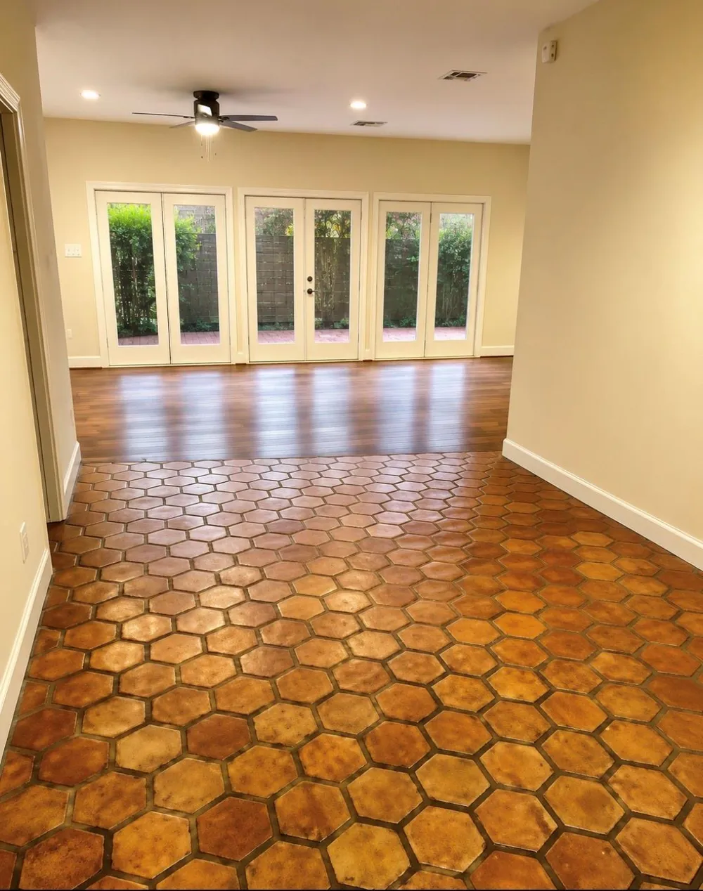 223 Asbury Street Houston, TX 77007