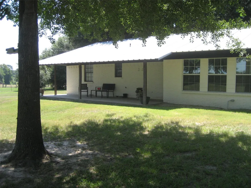 627 Fm-2423 Grapeland, TX 75844