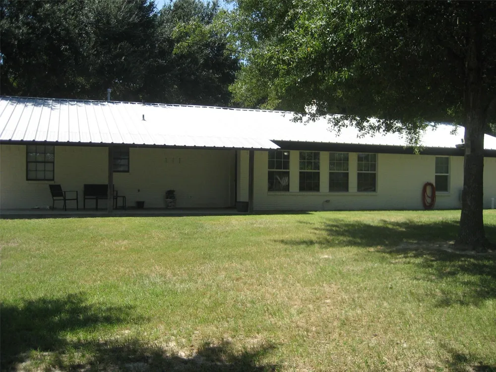 627 Fm-2423 Grapeland, TX 75844