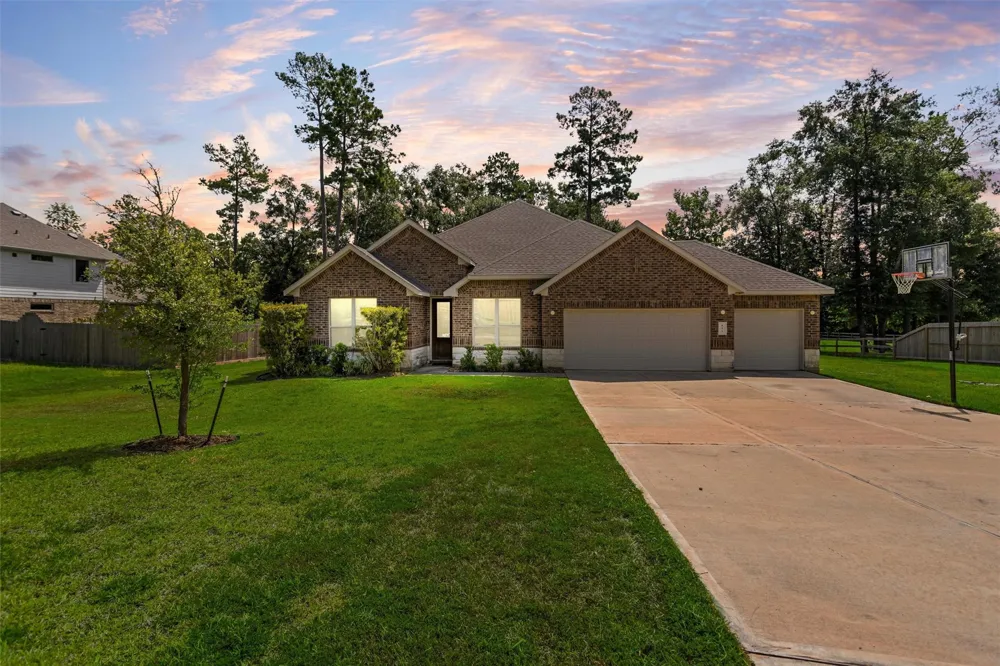 152 Leila Lane New Waverly, TX 77358