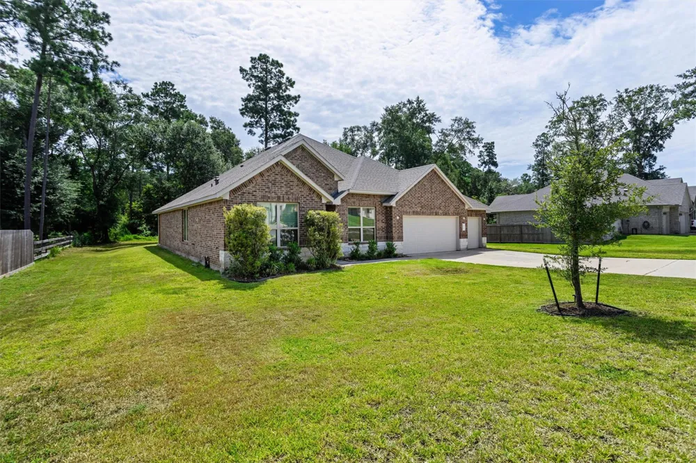 152 Leila Lane New Waverly, TX 77358