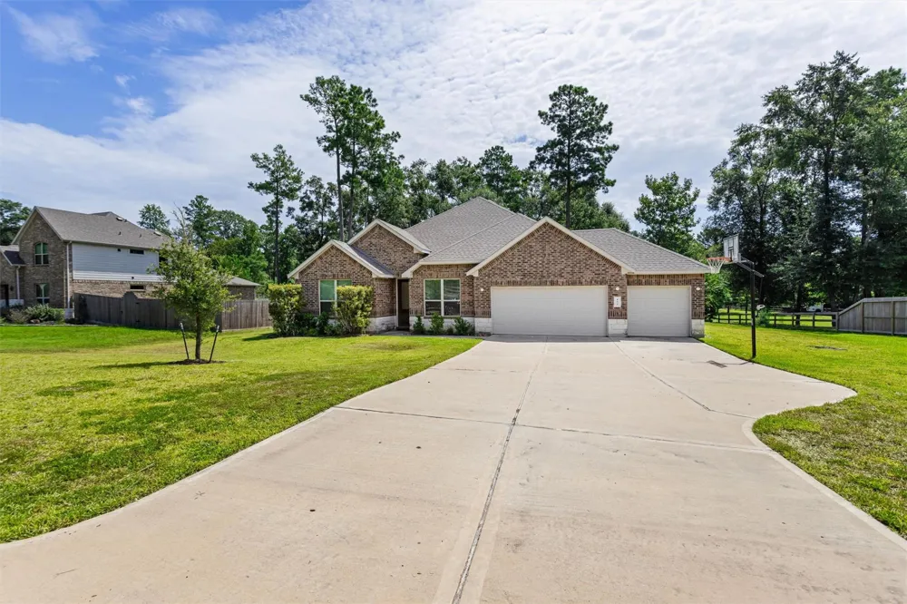 152 Leila Lane New Waverly, TX 77358