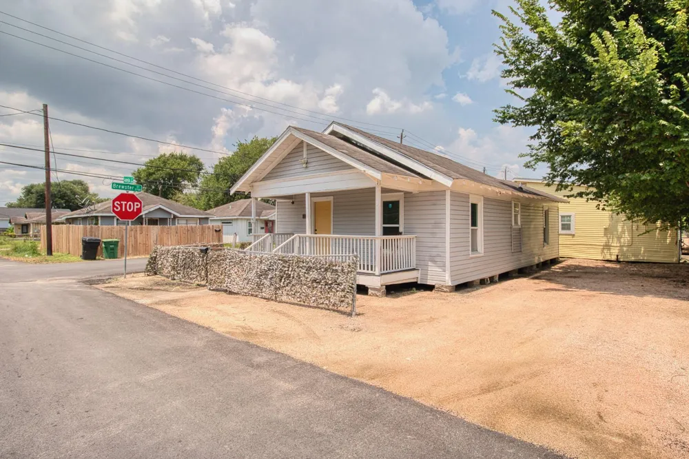 3201 Adelia Street Houston, TX 77026