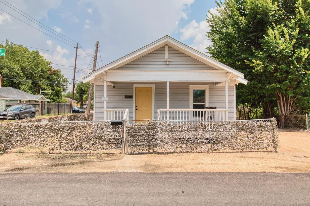3201 Adelia Street Houston, TX 77026