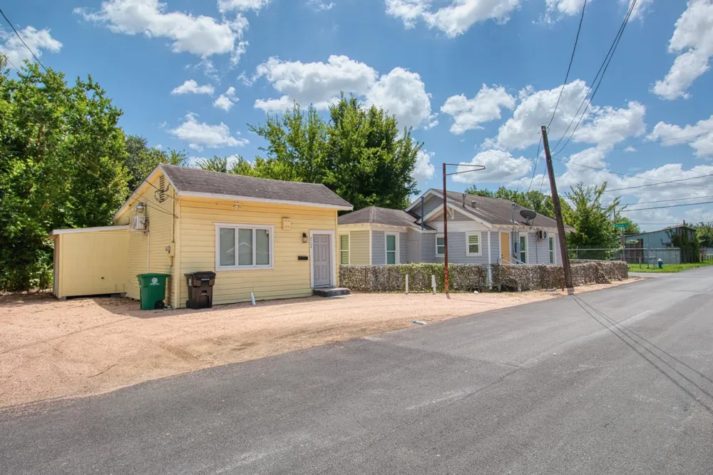 3201 Adelia Street Houston, TX 77026