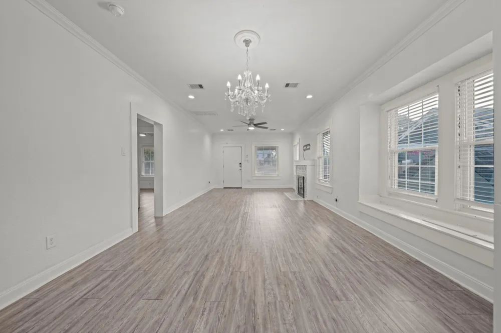 5711 Sherman Street Houston, TX 77011