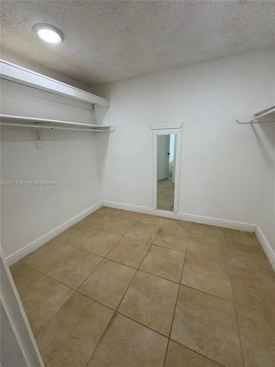 488 NW 165th St Rd #B-412 Miami, FL 33169