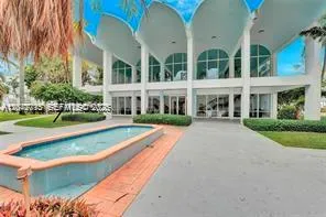 488 NW 165th St Rd #B-412 Miami, FL 33169