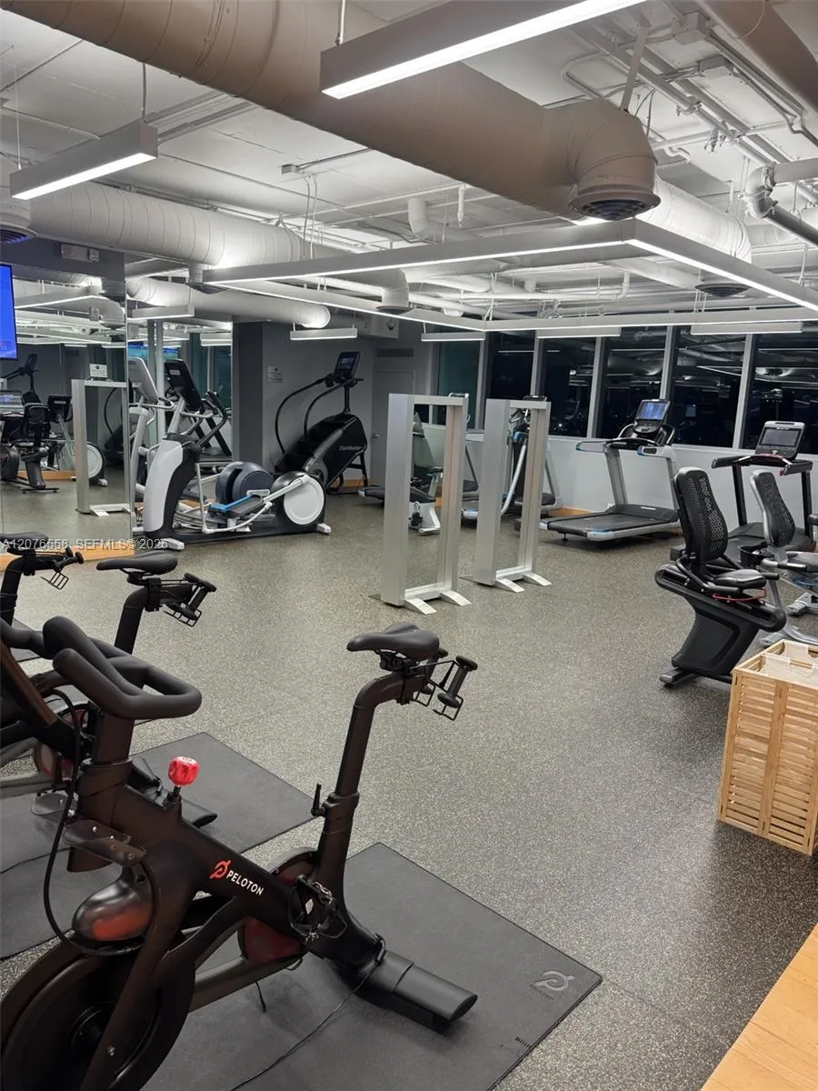 900 Biscayne Blvd #4403 Miami, FL 33132