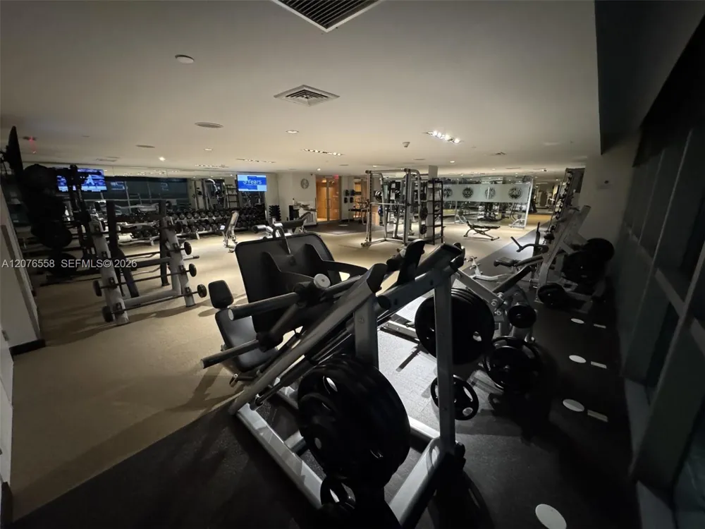 900 Biscayne Blvd #4403 Miami, FL 33132
