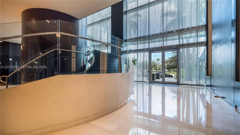900 Biscayne Blvd #4403 Miami, FL 33132