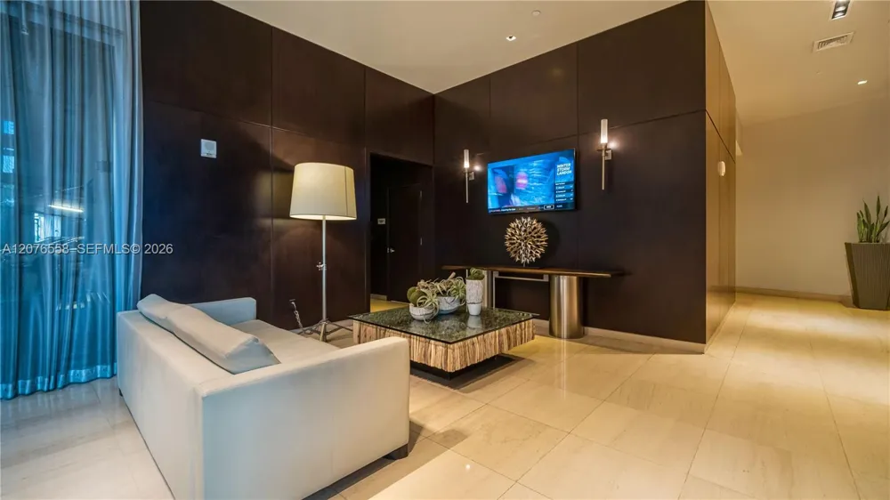900 Biscayne Blvd #4403 Miami, FL 33132