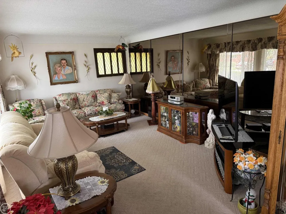 21009 Danbury Street Clinton Charter Township, MI 48035